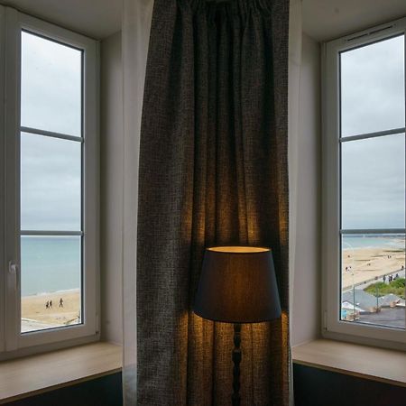 Hotel De La Plage Lion-sur-Mer Εξωτερικό φωτογραφία