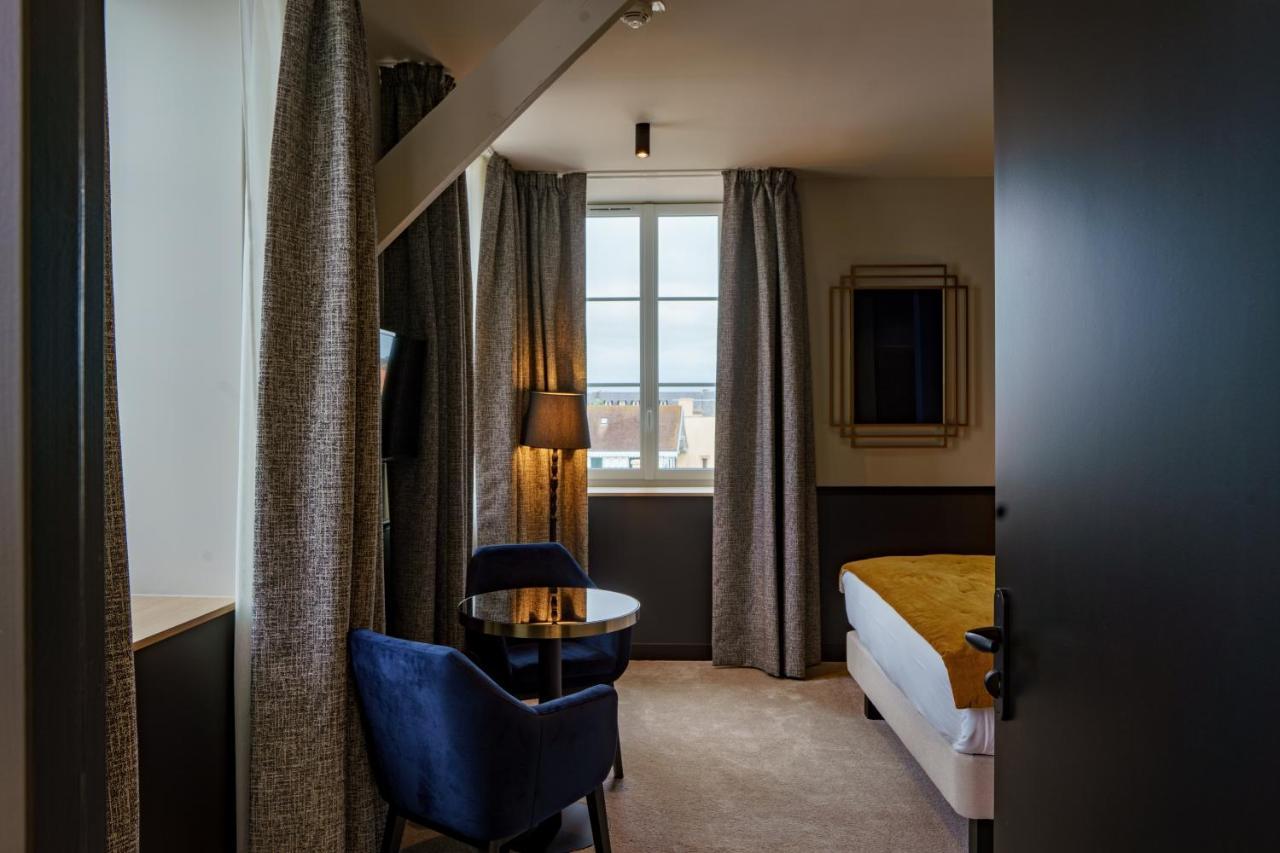 Hotel De La Plage Lion-sur-Mer Εξωτερικό φωτογραφία
